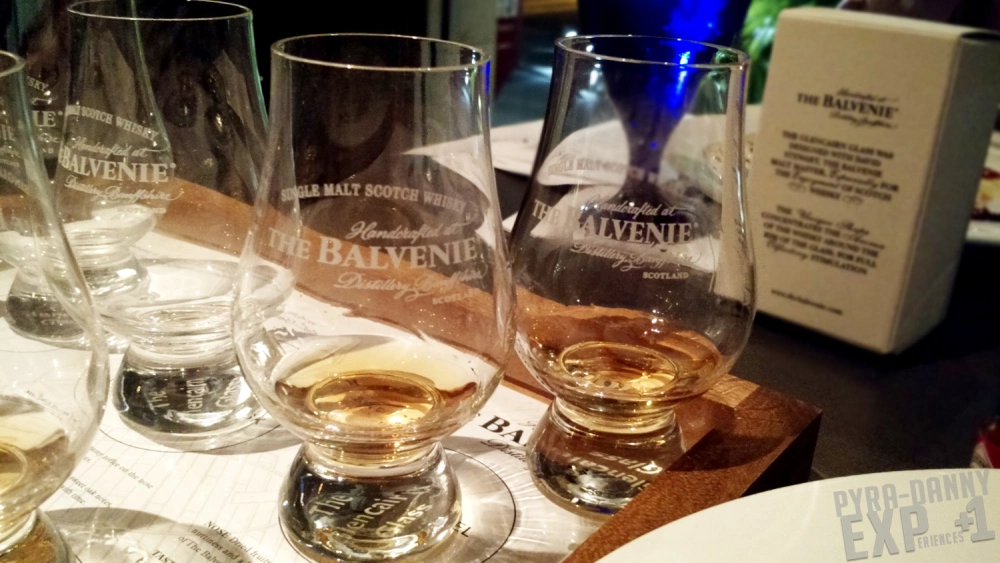 Side view of the Scotch flight