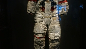 Kennedy Space Center - Alan Shepard's Suit [PyraDannyExperiences.com]