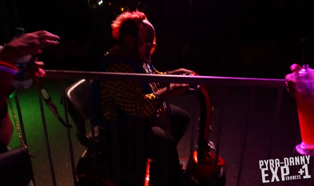 Clown on a scooter [Freaky Preview of Howl-O-Scream | PyraDannyExperiences.com]