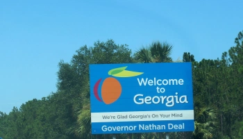 Welcome to Georgia sign [Savannah Whirlwind | PyraDannyExperiences.com]